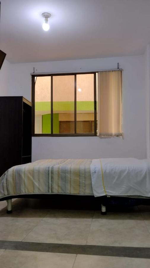 Hotel Del Parque Velez Bagian luar foto